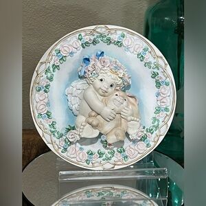 Dreamsicles collectible Plate: A Hug from the Heart.
